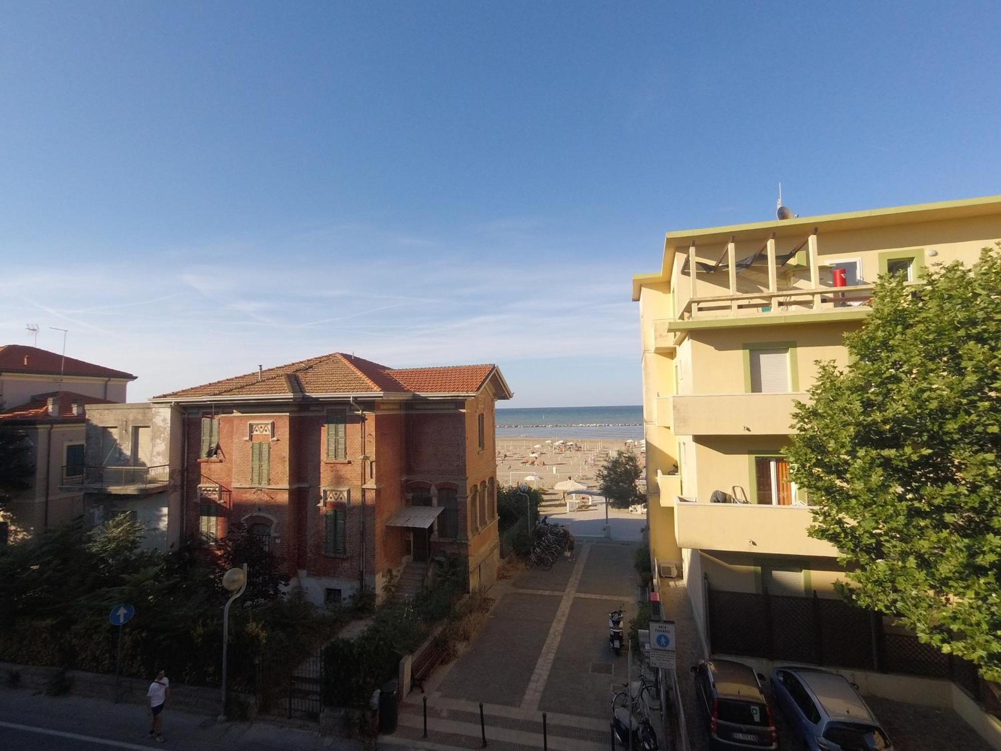 Beach House Holiday Apartments Rimini Zewnętrze zdjęcie