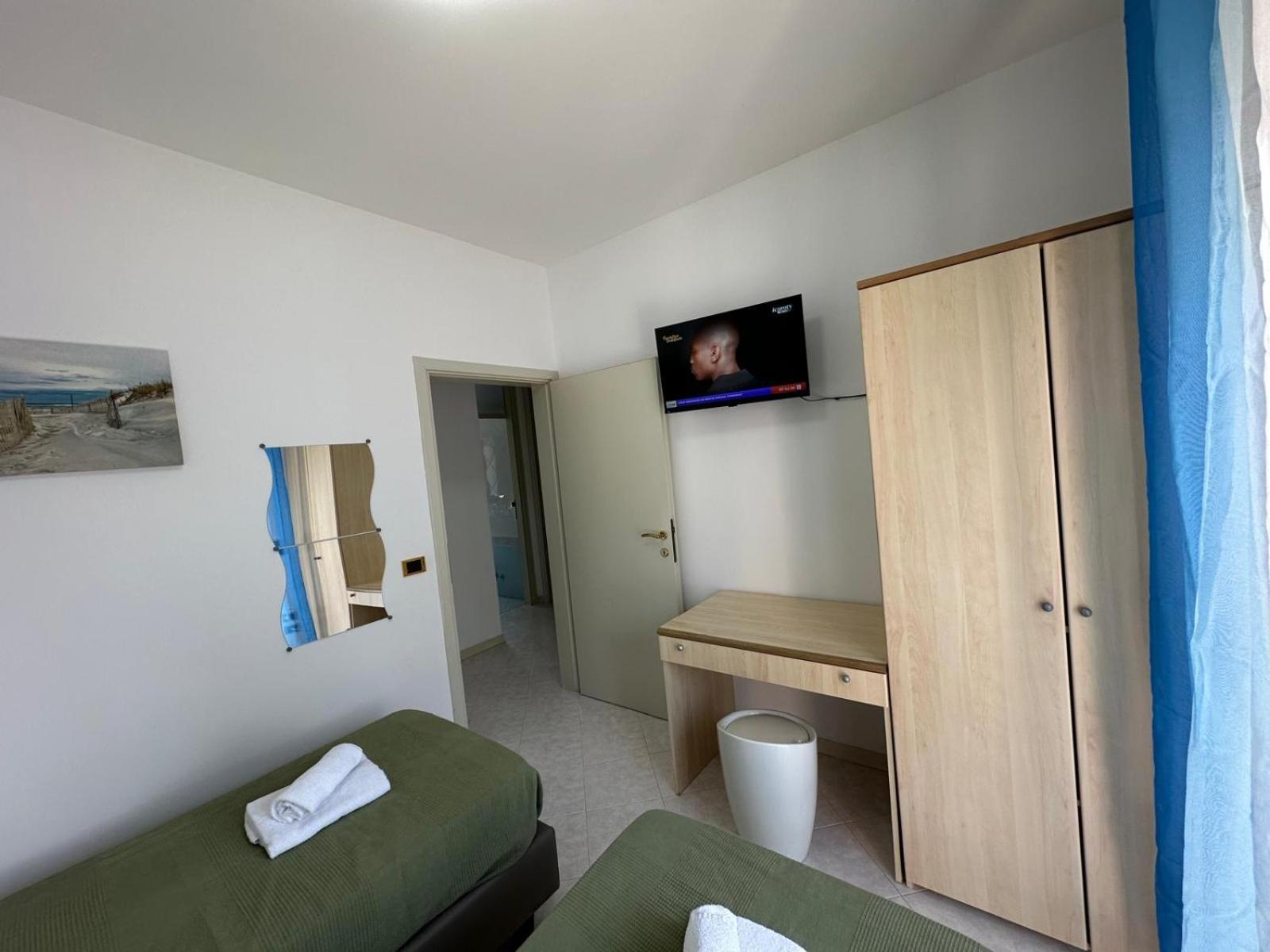 Beach House Holiday Apartments Rimini Zewnętrze zdjęcie